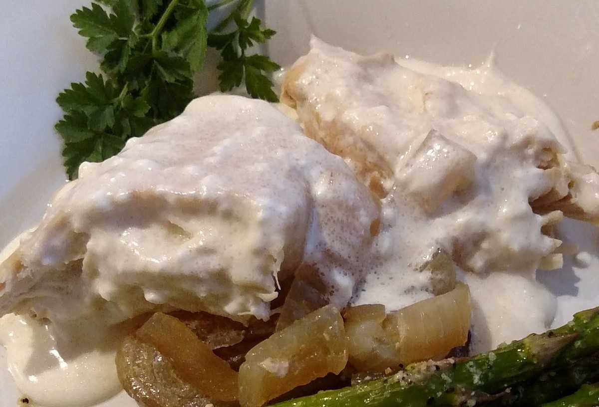 Low Carb Crock Pot Chicken & Cream Cheese Sauce