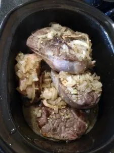 poured broth mixture over shanks in the crock pot