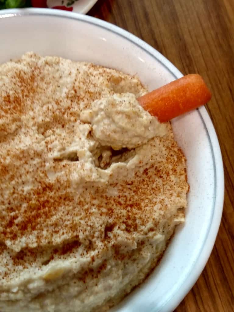 Basic Homemade Hummus