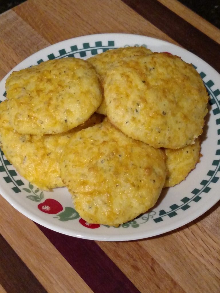 Low Carb Garlic Cheese Biscuits