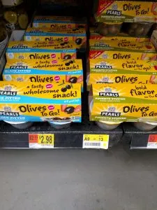 Pearls Olives to Go in store