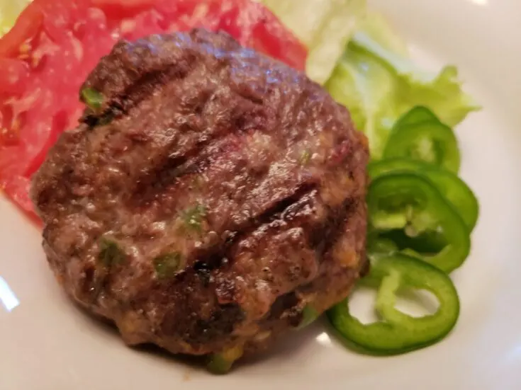 Low Carb Jalapeno Cheddar Burgers with tomato lettuce and jalapeno slices