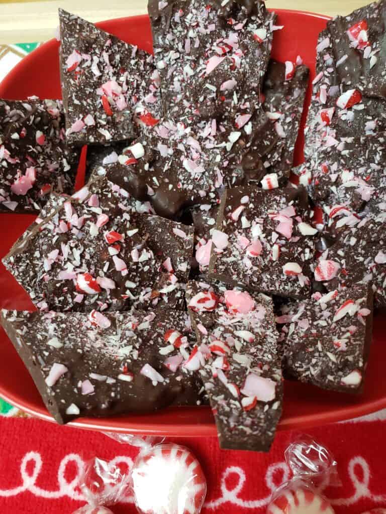 Keto Chocolate Peppermint Bark