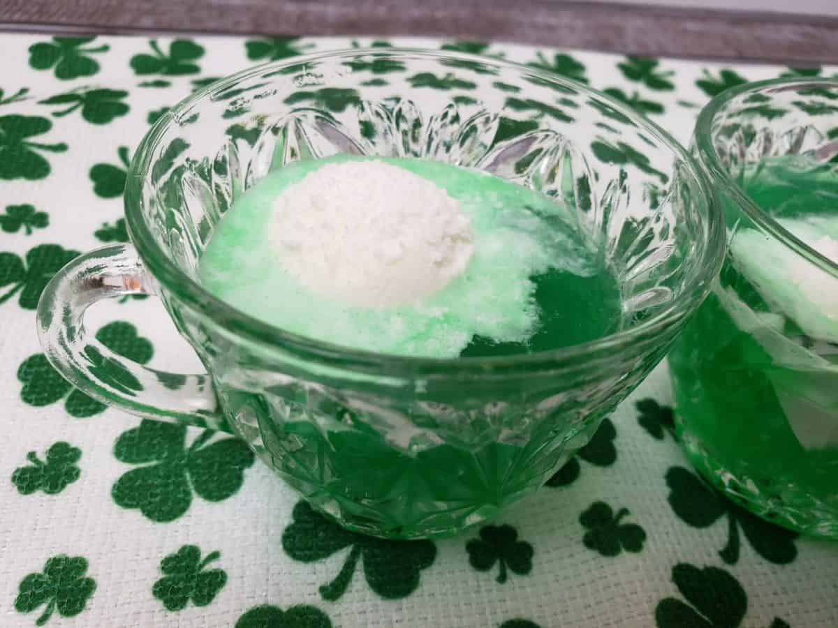 Low Carb Holiday Fruit Punch