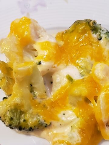 Broccoli and Cauliflower Cheesy Bake