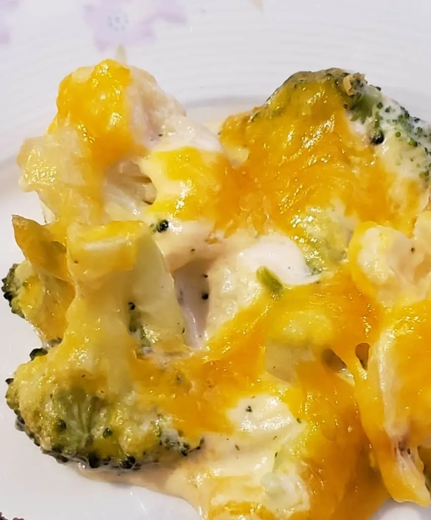 Broccoli and Cauliflower Cheesy Bake