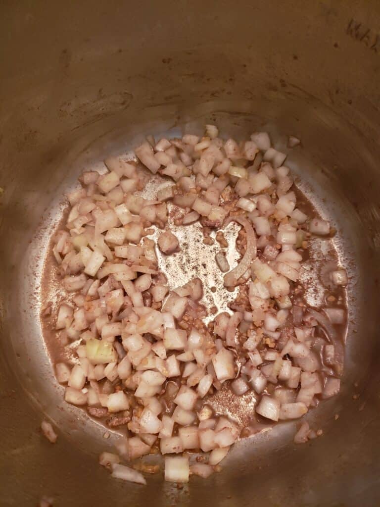 onions browning in instant pot