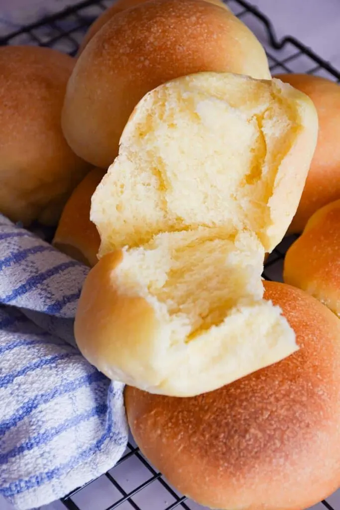 sourdough-potato-rolls-with-starter