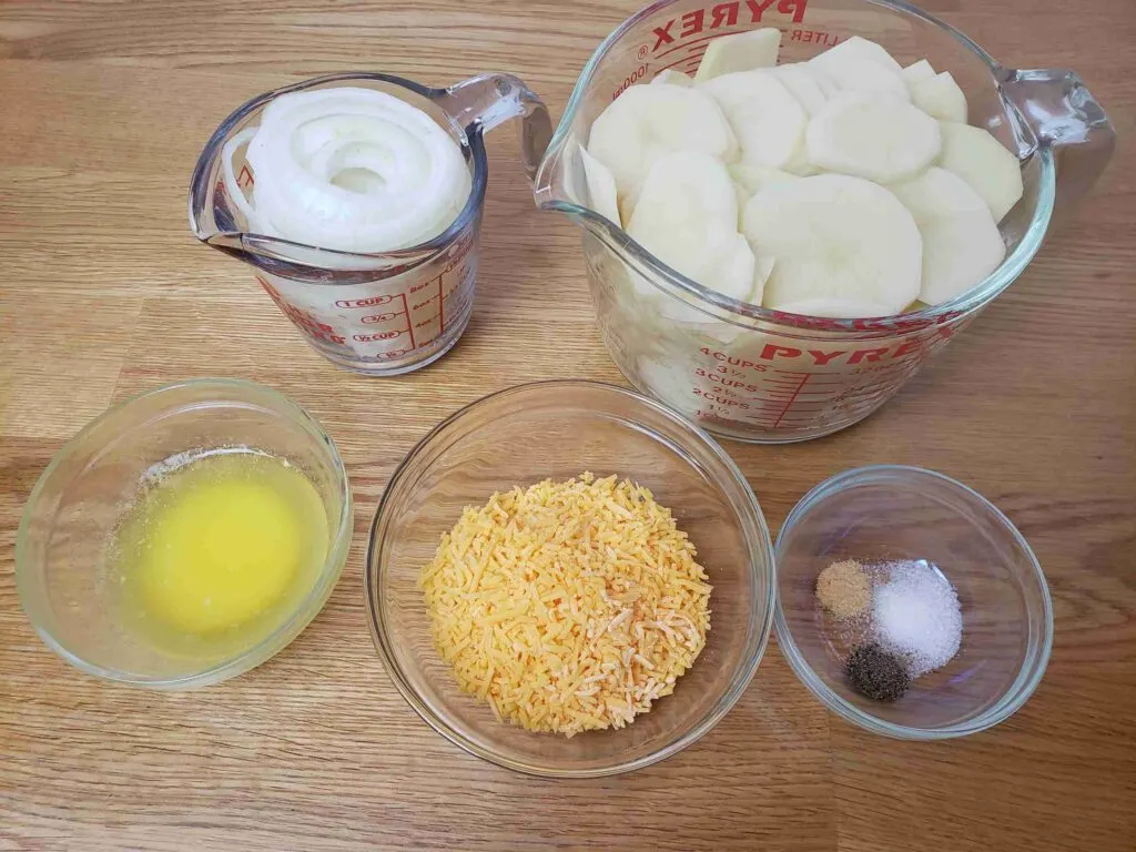 ingredients for cheesy potato rounds