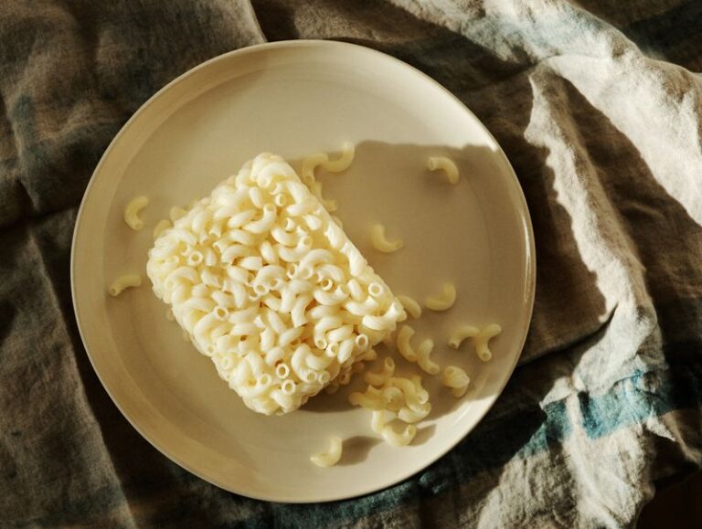 If You Toss Leftover Pasta The Next Day, Here’s The Quiet Change Cooling Works On The Starch Inside