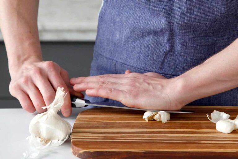 If You’ve Only Ever Tossed Garlic In The Pan, Here’s The Defense Weapon It Builds The Instant You Crush It