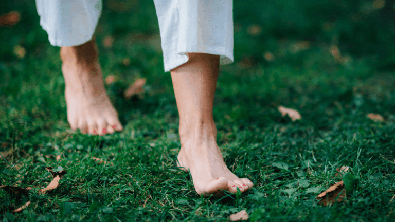 Does Walking Barefoot On Backyard Grass Really Change Your Body? What Early Research Can and Cannot Tell Us