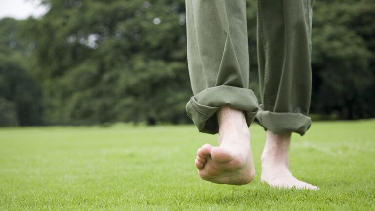 Does Walking Barefoot On Your Lawn For 30 Minutes Do Anything Special To Your Body?